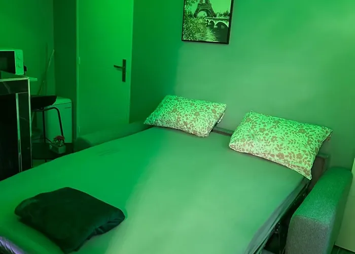 The Beautiful Bagnolet